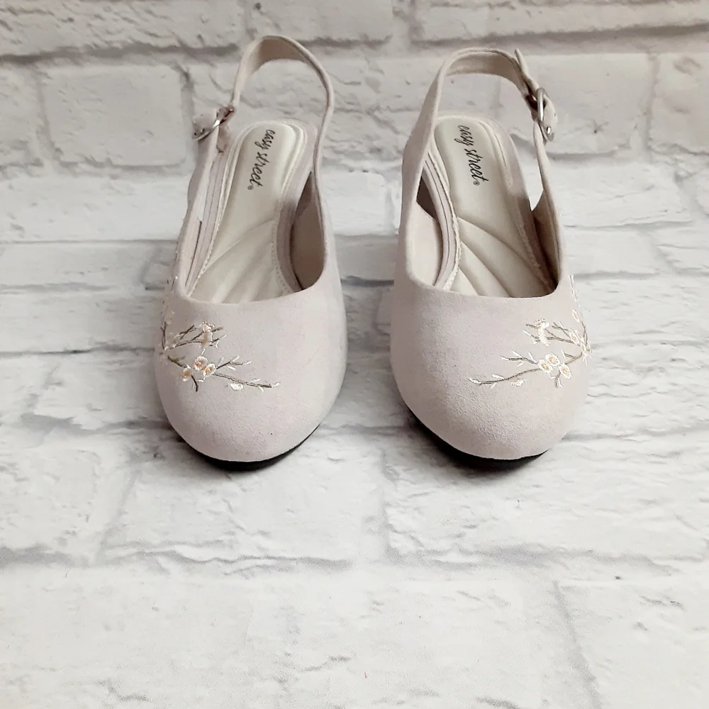 Easy Street Dainty  slingback embroidered